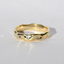 Load image into Gallery viewer, Glimmer Band Ring Gold with Stones