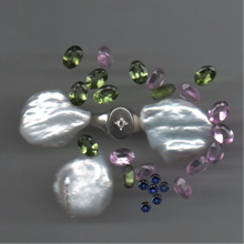 Load image into Gallery viewer, Oval Signet Ring • Silver