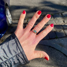 Load image into Gallery viewer, Art Deco Square Signet