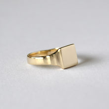 Load image into Gallery viewer, Art Deco Square Signet