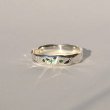 Load image into Gallery viewer, Garden Party Band Ring