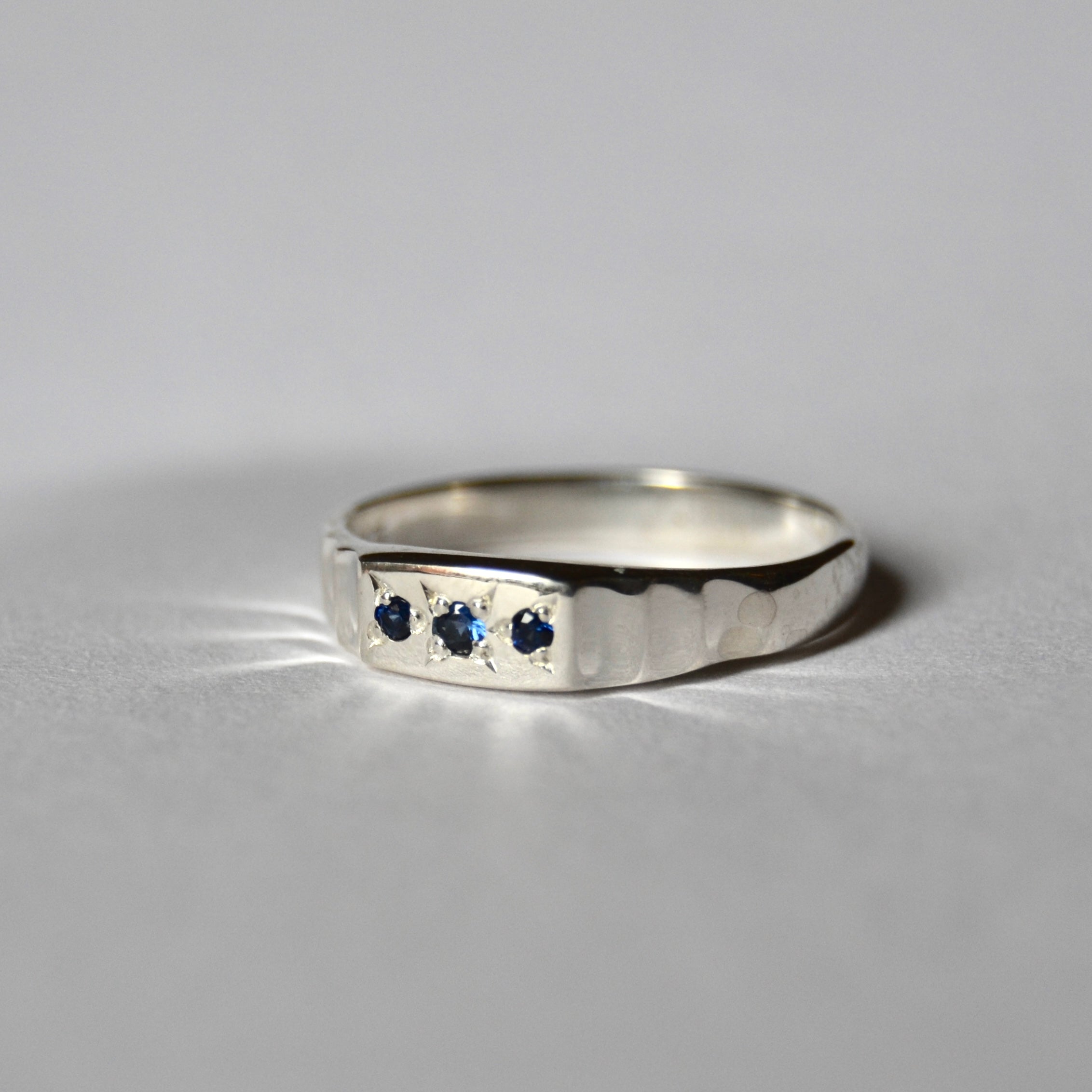 Sapphire Art Deco Band Ring