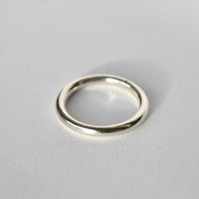 Load image into Gallery viewer, Silver Band Ring

