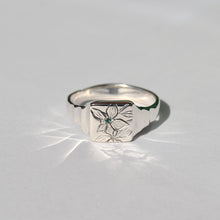 Load image into Gallery viewer, Dogwood Engraved Ring
