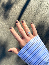 Load image into Gallery viewer, Staple Signet Ring
