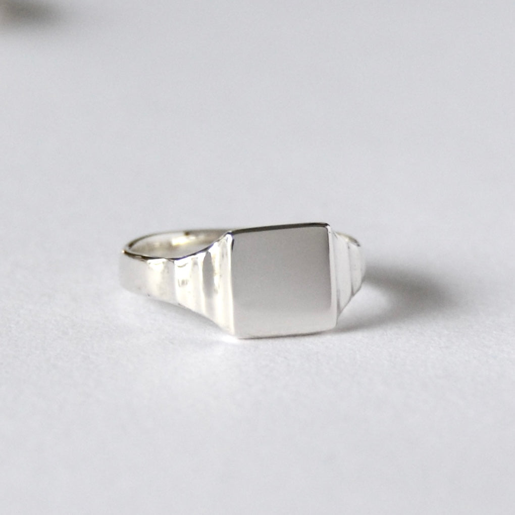 Art Deco Square Signet