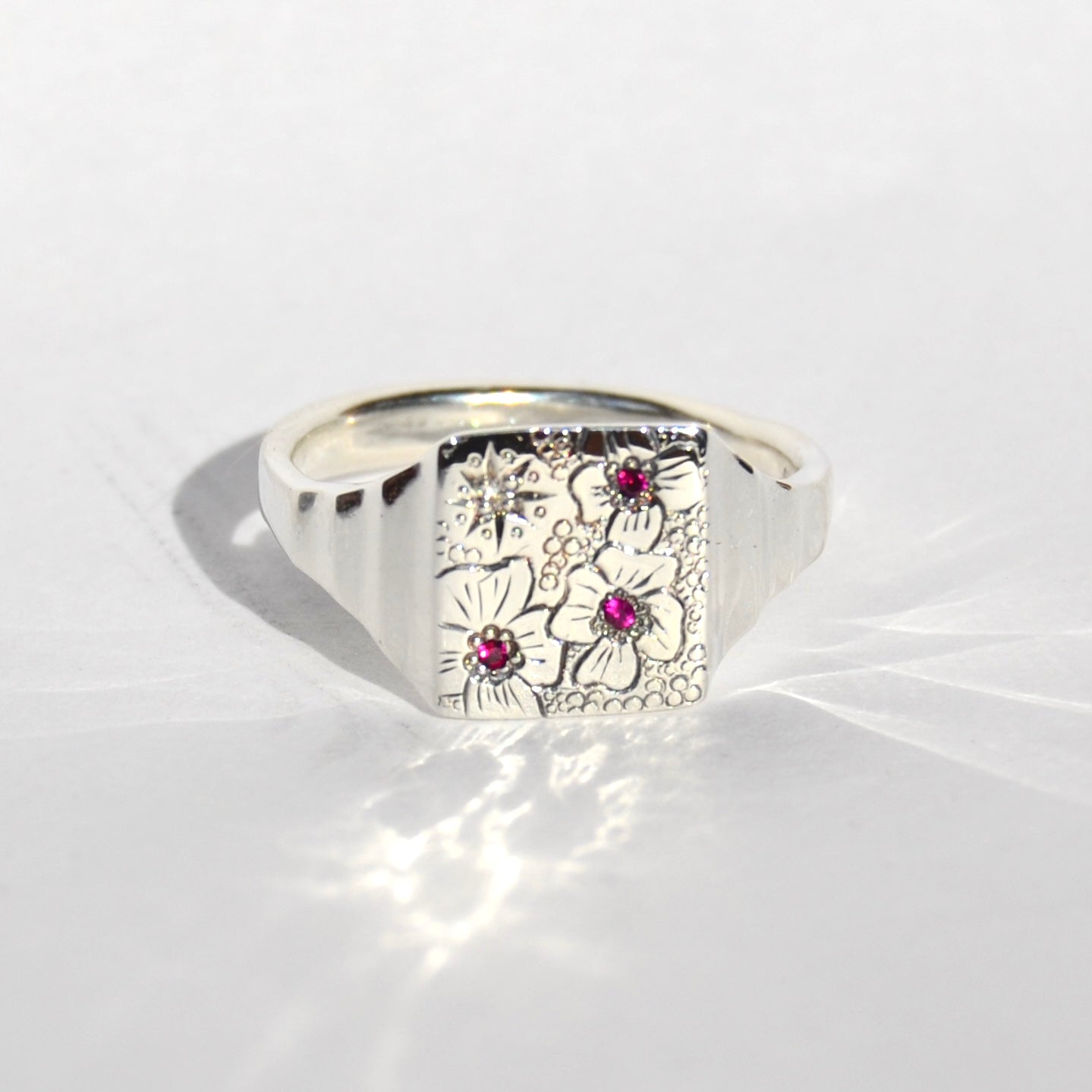 Pansy Stargazer Ring