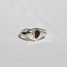 Load image into Gallery viewer, Queen of Hearts Ring - Garnet
