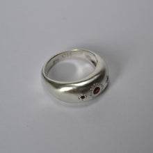 Load image into Gallery viewer, Garnet Domed Sky Ring
