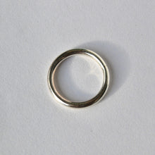 Load image into Gallery viewer, Silver Band Ring
