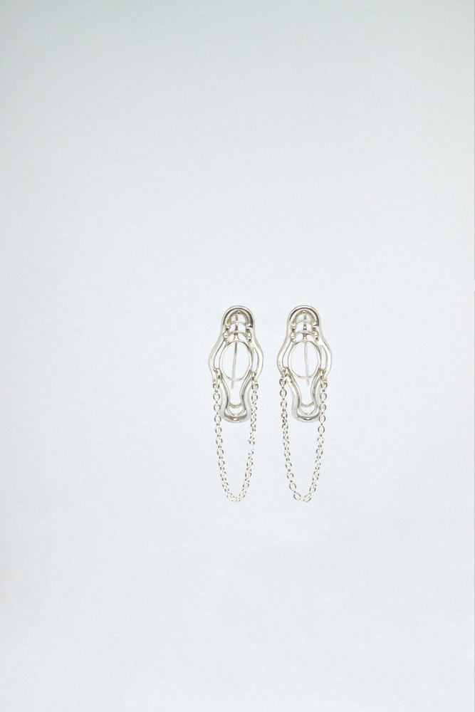 The Rise from Chaos, Hook Earring